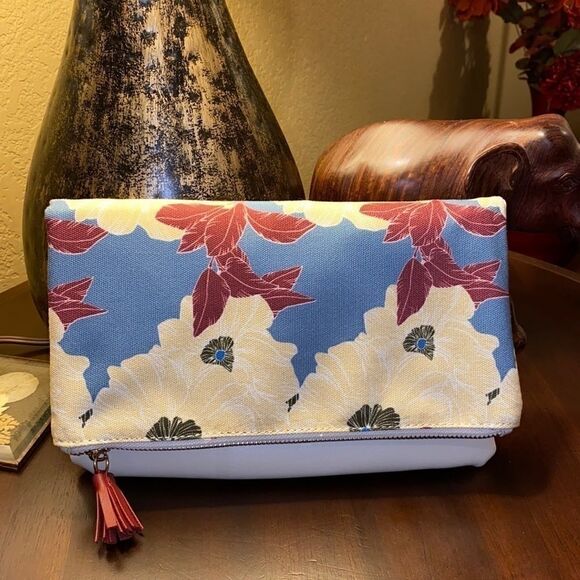 Rachel Pally Reversible in Bloom Clutch Purse - Picture 1 of 6